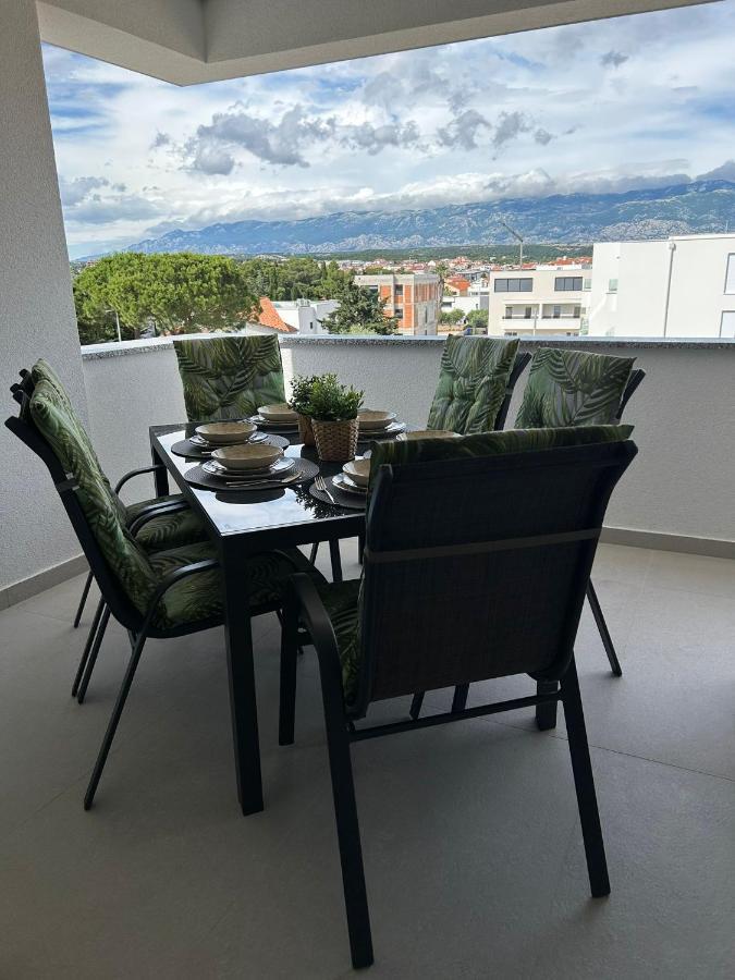 Apartment Luxury Golden Mint *