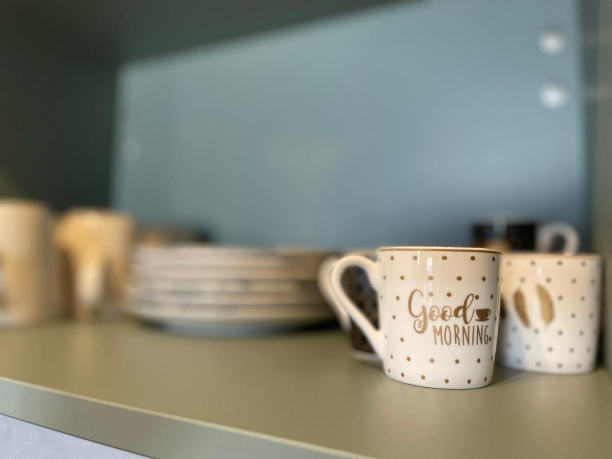 Apartment Luxury Golden Mint